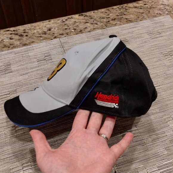 Jimmie Johnson 48 Autographed Quaker State Hat NWT - Picture 7 of 12